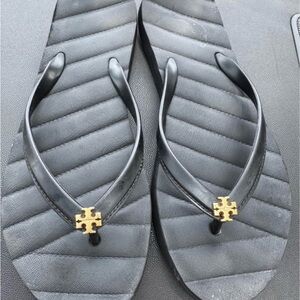 Tory Burch basic Black Flip Flops with Gold Logo NWOT